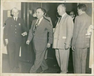 1956 Press Photo Politics Leonard Frisoli Fbi Agent Brink Trial Watertown 8x10