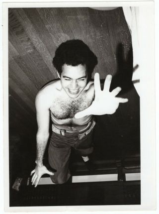 Vintage Gay Int Photo Young Shirtless Man Unusual Angle Bulge Beefcake L1013
