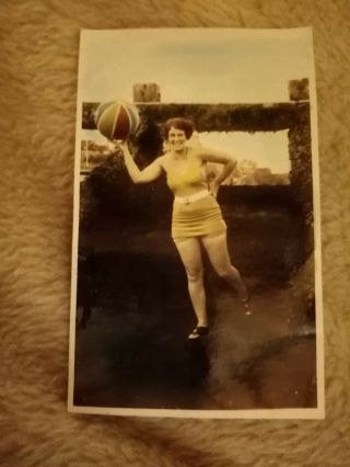 Kvc12 Vintage Photograph Postcard Undated Lady With Beach Ball 1930s