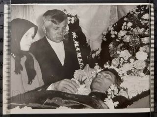 Post Mortem Funeral Coffin Dead Handsome Man Boy Parents & Child Ussr Old Photo
