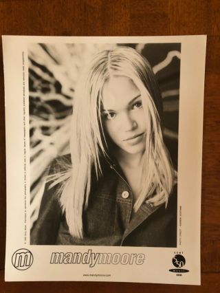 Mandy Moore,  Pop Singer & Actress Rare 8x10 Vintage 1999 Press Photo - Image 2