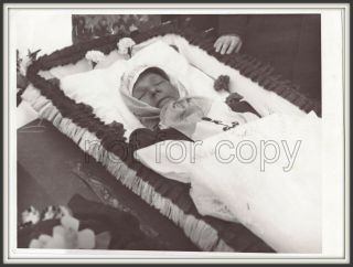 Funeral Of Woman Post Mortem Dead Coffin Orthodox Cross Vintage Photo 1