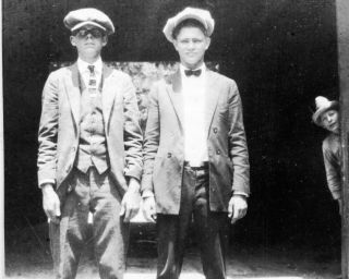 Vintage Photo: Young Men Male Suit Tie Hat Cap Photobomb Kid 30s 30 