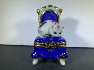 Rare Limoges Trinket Box Peint Main Hand Painted Cat On A Chair.