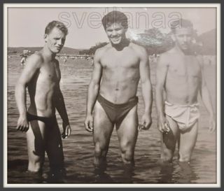 Beach Handsome Shirtless Men Speedo Muscle Bulge Figure Old Photo Gay Int