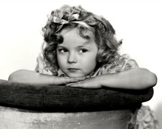 Shirley Temple In The Film " Little Miss Marker " - 8x10 Publicity Photo (da - 020)