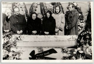 1981 Funeral Post Mortem Young Dead Woman In Coffin Ethnic German Ussr Old Photo