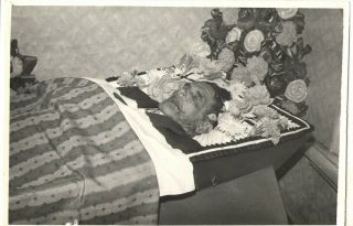 1976 Funeral Of Old Man Dead Coffin Post Mortem Cemetery Ussr Vintage Old Photo