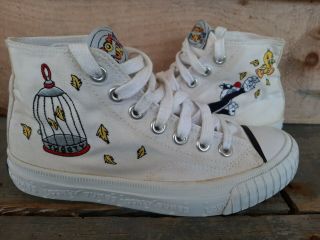 Rare Vintage Keds 90’s Looney Tunes High - Top Canvas Sneakers Shoes Womens Size 6