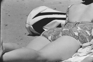Vtg 1950s 35mm Negative Beach Scene Woman Sunbathing Back Shot Cheeky 749 - 21