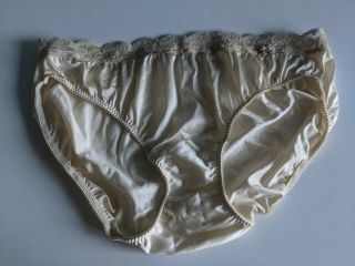 Vintage Nwot Olga Scoop Nylon Panties Size 6 Style 829 Vtg Htf Rare Satin Usa