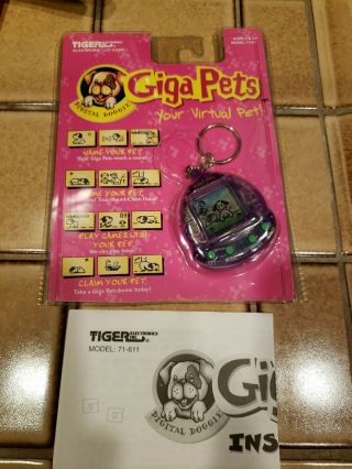 Giga Pets Digital Doggie Virtual Pet Electronic Toy 1997 Rare It Purple
