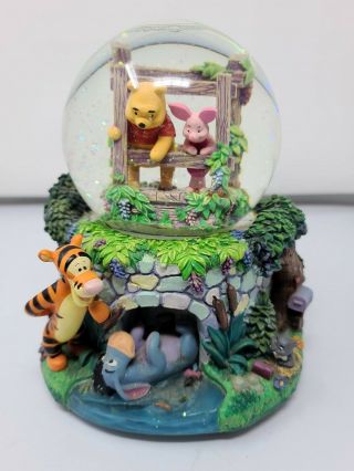 Rare Disney Winnie The Pooh & Friends Musical Snow Globe Collector 