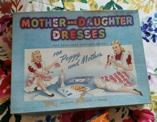 Vintage Set Mother Daughter Paper Dolls & Fabric Rare Box 1943