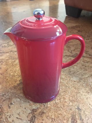 Le Creuset Cafe 32 Ounce French Press Coffee Maker Cerise Red Rarely