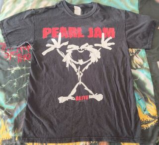 Pearl Jam - Alive T - Shirt Medium Rare Vintage