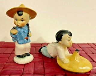 Vintage Rare W.  Goebel Asian Children Figurines Fx 176 D Germany Wc - Shooing Fly