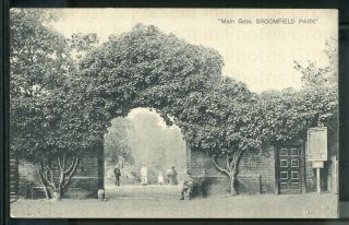 Palmers Green Postcard : Broomfield Park - Main Gateway