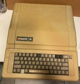 Vintage Apple 2e Apple Iie With Floppy Disk Controller Card A2s2064