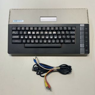 Vintage Atari 800xl Computer Gaming System Keyboard