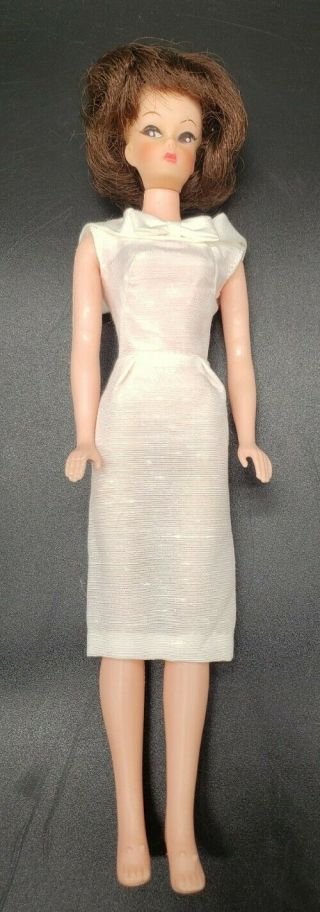 Vintage Uneeda Wendy Auburn Brunette Bubble Cut Barbie / Bild Lilli Clone Doll