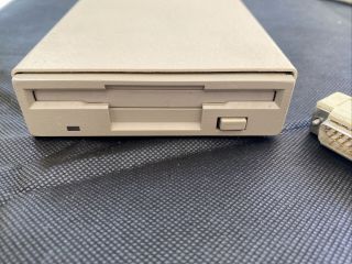 Commodore Amiga external floppy disk drive.  1000 2000 500 600 1200 3000 4000 2