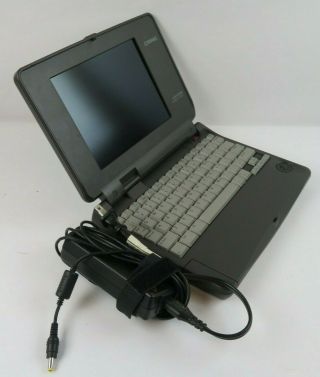 Compaq Contura Aero 4/33c Fantastic Vintage Retro Trackball Laptop