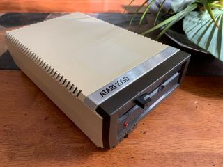 Atari 1050 Dual - Density Disk Drive (healthy)