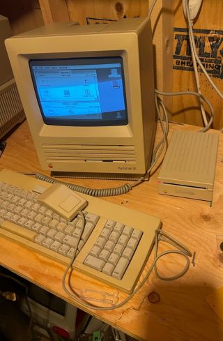 Apple Superdrive External Floppy 1.  4mb Fdhd Disk Drive Vintage Mac Iigs
