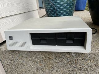Ibm 5150 Vintage Computer Two 5.  25 " Floppy Disk Drive Powers On,  ￼/ Parts