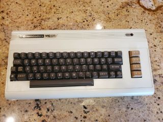 Commodore Vic - 20 Personal Computer