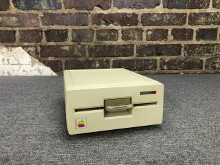 Apple Unidisk 5.  25 " Floppy Disk Drive A9m0104 Apple Ii/iie/plus Computer