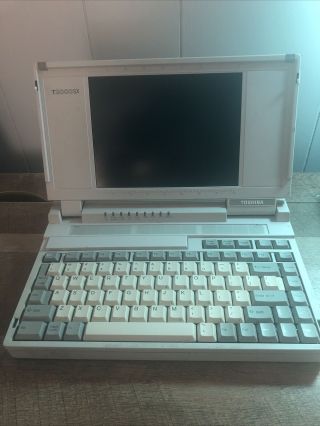 Toshiba T2000sx Vintage Laptop - Intel 80386sx - 16/8mhz - 640k Ram - 2mb