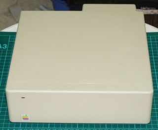 Apple Macintosh Hard Disk 20 M0135 External Hard Drive