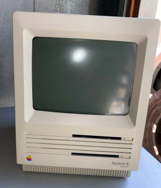 Apple Mac Macintosh Se Superdrive M5011 Case Computer