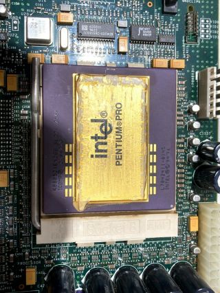 Intel Pentium Pro 200MHz KB80521EX200 Processor,  Unknown Socket 8 Motherboard 2