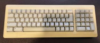 Vintage Apple Macintosh Plus Keyboard M0110a For Repair Or Parts