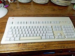 Vintage Apple M3501 Extended Keyboard Ii With Color Mac Logo Macintosh No Cord