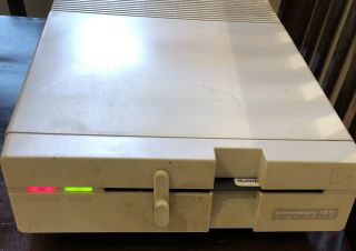 Commodore 1571 Disk Drive -,  Not
