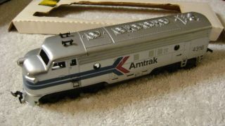 Old Tyco / Mantua HO 4316 Amtrak Diesel Train Engine w/ Box Insert / 3