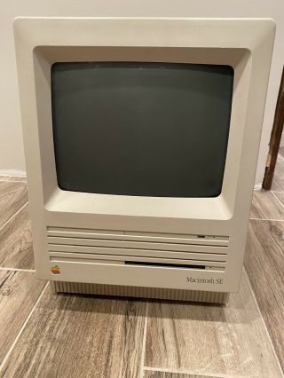 Vintage Apple Macintosh Se Classic Model M5011 For Parts/repair - Read Desc.