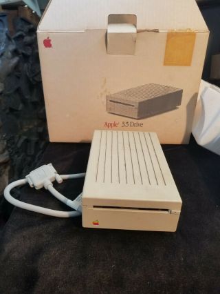 Vintage Apple External 3.  5 Disk Drive For Macintosh Iigs A9m0106 W/ Box