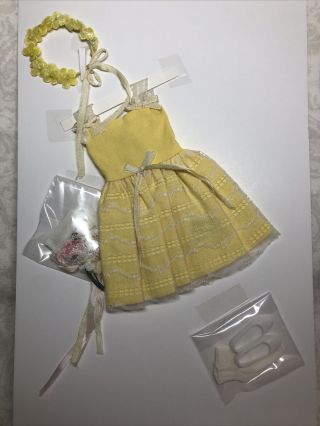 10” Vintage Mattel Barbie Skipper Clothing Flower Girl Wedding Yellow 1963 M49