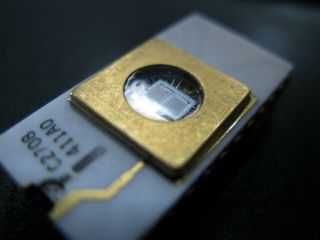 Intel C2708 E - Prom White Ceramic Gold Pins Micro Chip Intel 8080 Era