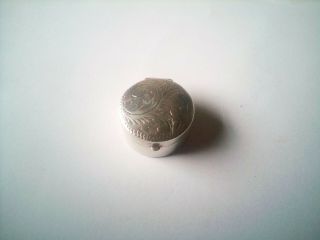 Vintage 925 Solid Silver Swirl Engraved Round Pill Box - Hm Lon.  1989