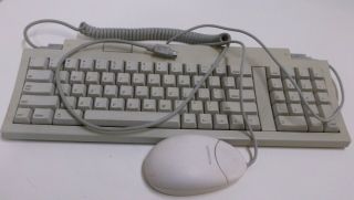 Vintage Apple Ii Keyboard Model M0487 With Kensington 64206 Mouse,  Cord