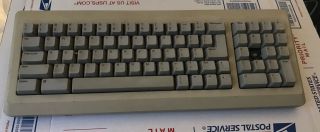 Vintage Apple Macintosh M0110a Mac Keyboard
