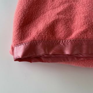 Vintage Acrylic Thermal Satin Trim Blanket 72 x 78 Pink 2
