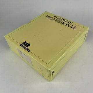 Micro Pro Wordstar Professional 5.  0 Vintage Computer Software Complete Set 5”