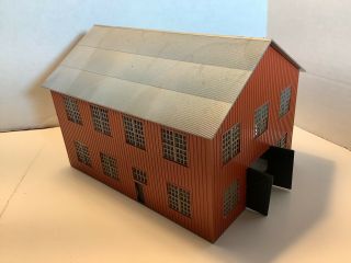 Ho Scale 1:87 Large 2 Story Building Painted,  Weathered Detailed - Very
